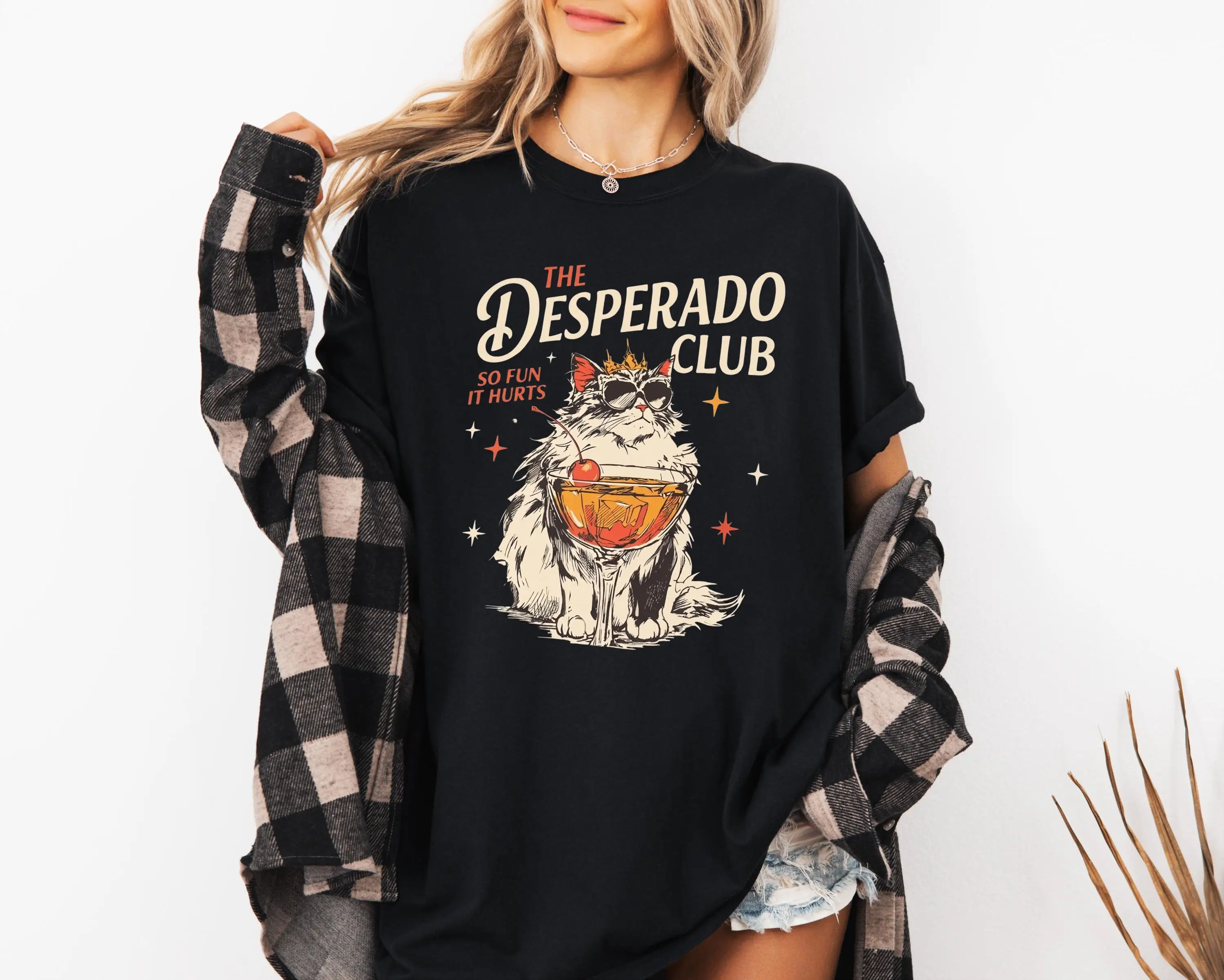 Princess Donut Approved Shirt The Desperado Club, Mama Needs A Night Off Tee,Dungeon Crawler Carl, Gaming T-shirt for Fan