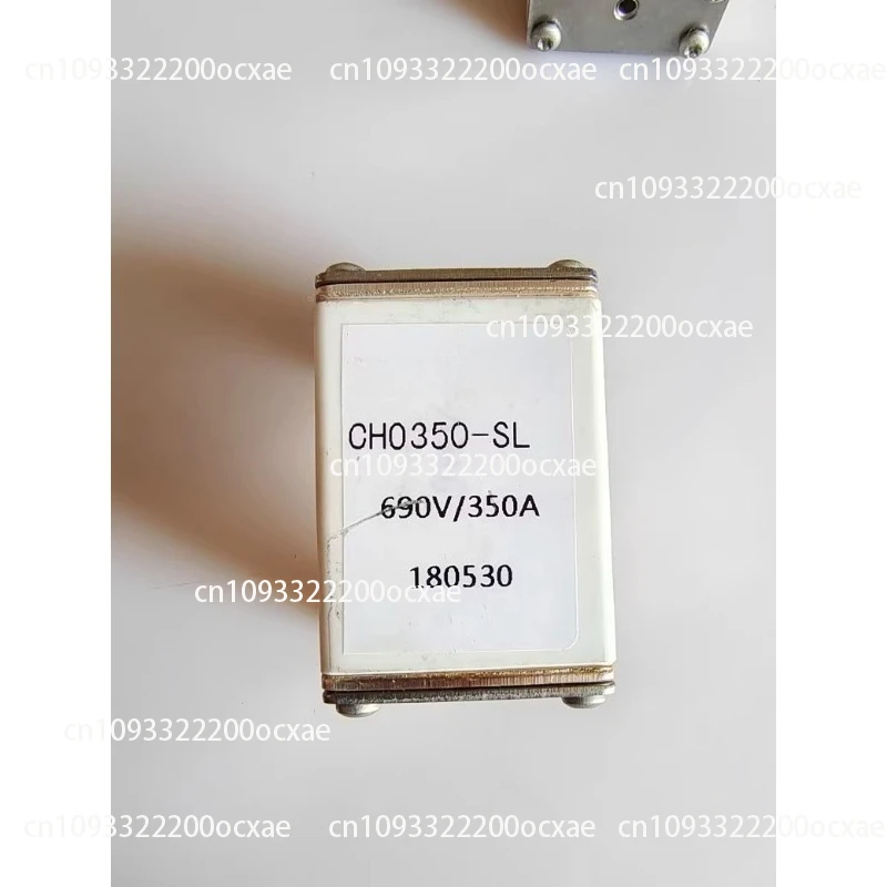 

New energy vehicle fuse 690V250A350A400A 170M137176 good quality