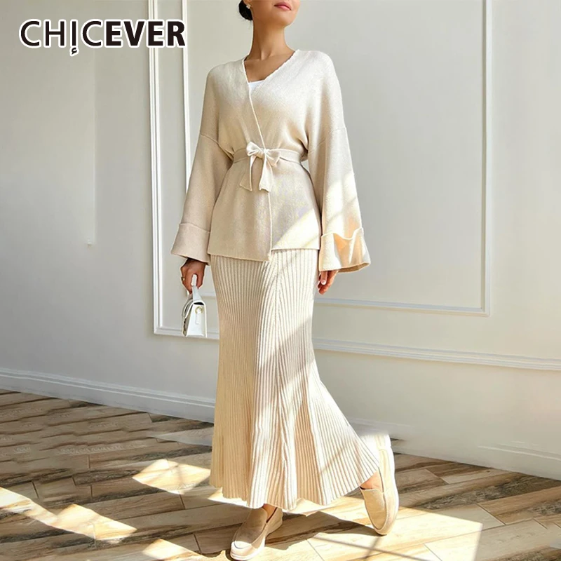 CHICEVER Elegant Women\'s Two Piece Sets V Neck Flare Sleeve Spliced Lace Up Tio High Waist Slim Pleated Skirt Knited Suit Female