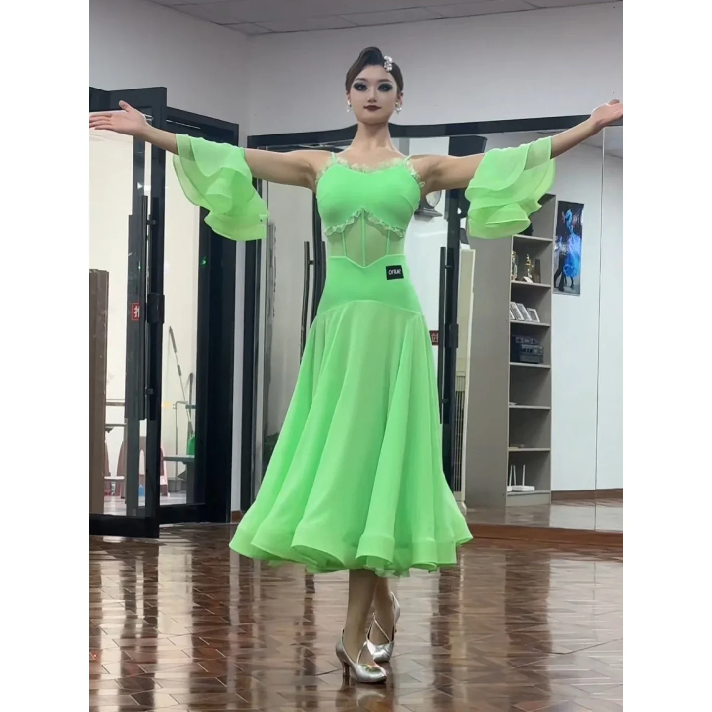 Nuevo vestido de baile de salón para mujer, ropa de actuación de baile de Tango y vals, vestido largo verde, vestido de competición, disfraz de graduación BL16795