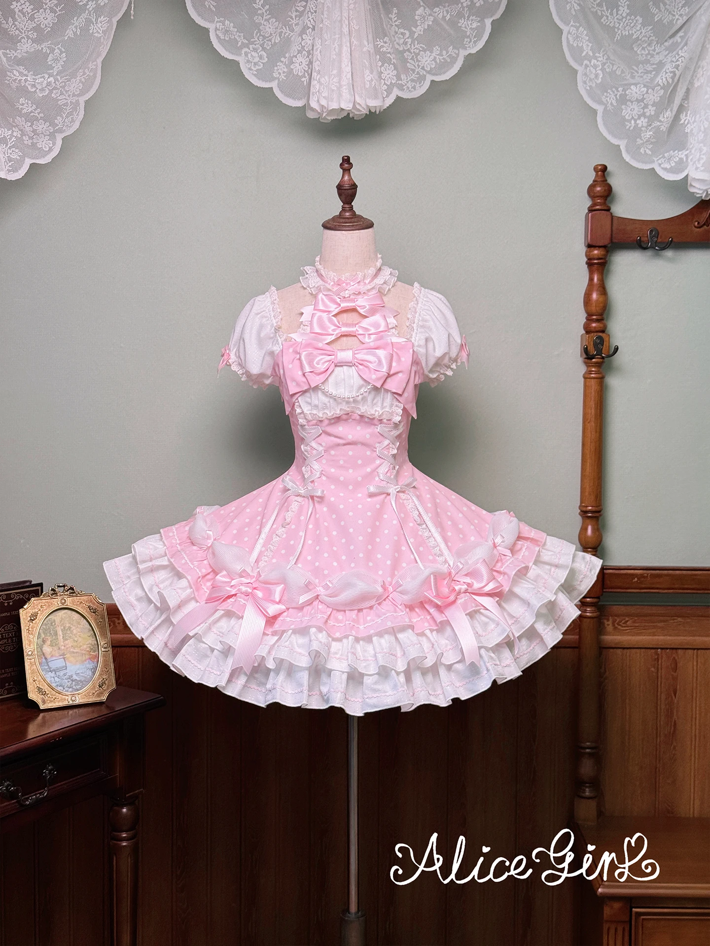 

- Old School в горошек - Платье Sweet Lolita OP с бретелькой на шее от Alice Girl ПРЕДЛОЖЕНИЕ / 4 месяца