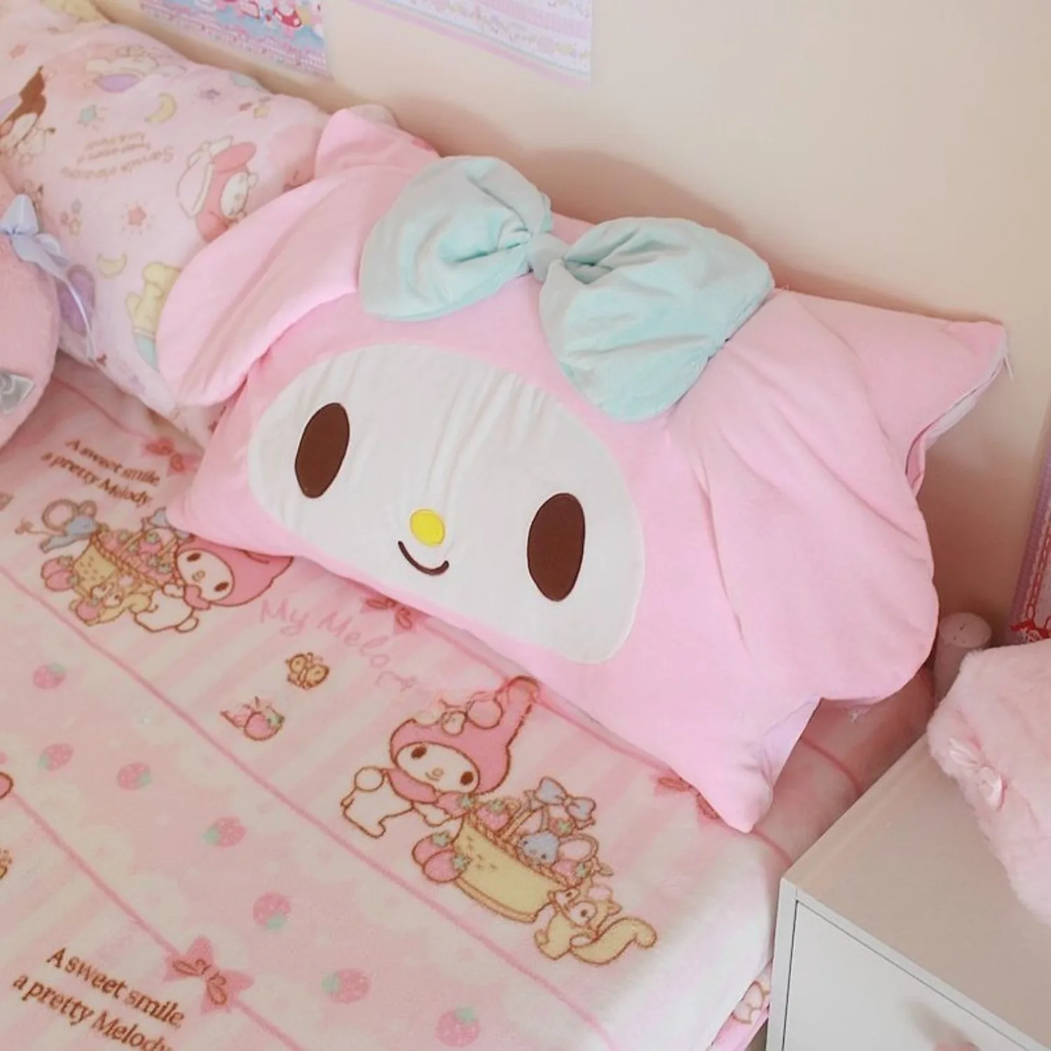 Fronha Kawaii Sanrio 42x68cm My Melody com Orelhas 3D e Laço, Super Macia para Quarto de Dormitório, Presentes de Férias para Meninas, Desenho Animado Fofo