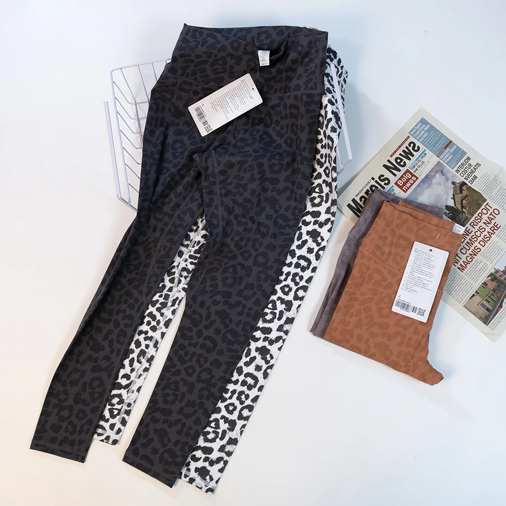 LULU FLORA Yoga-Kleidung, Damen-Sport- und Fitnesshose, Leopardenmuster, schnelltrocknend, eng anliegend, hohe Taille, angenehmes Tragegefühl. – Detail 3