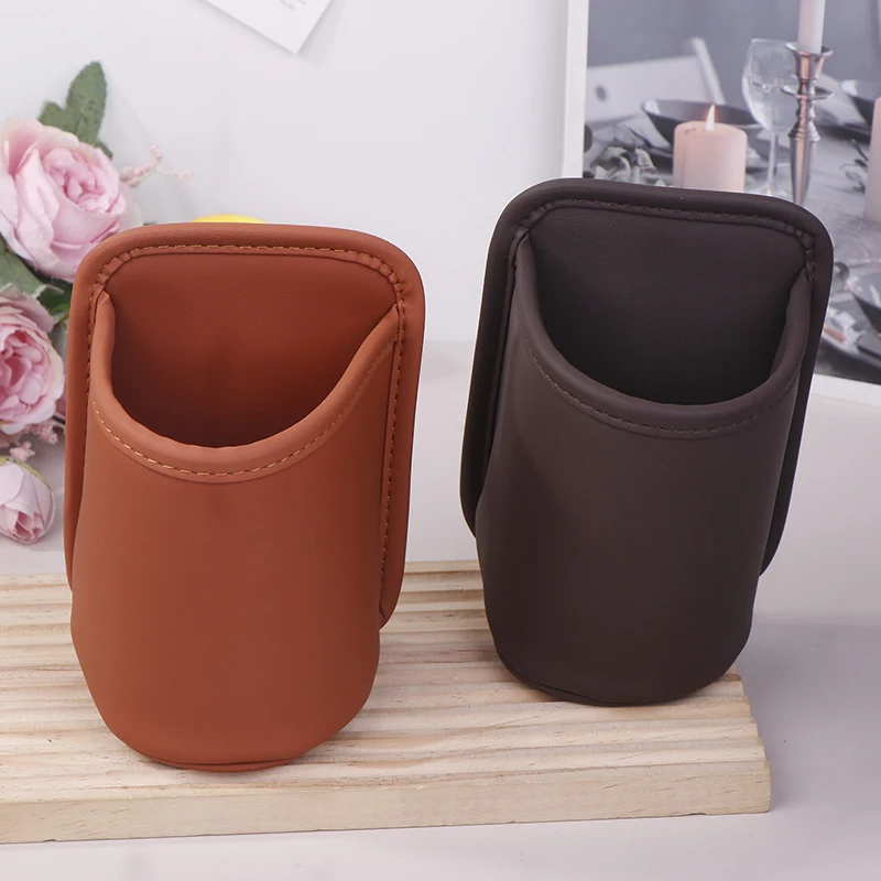 Кожаный подстаканник для заднего сиденья автомобиля