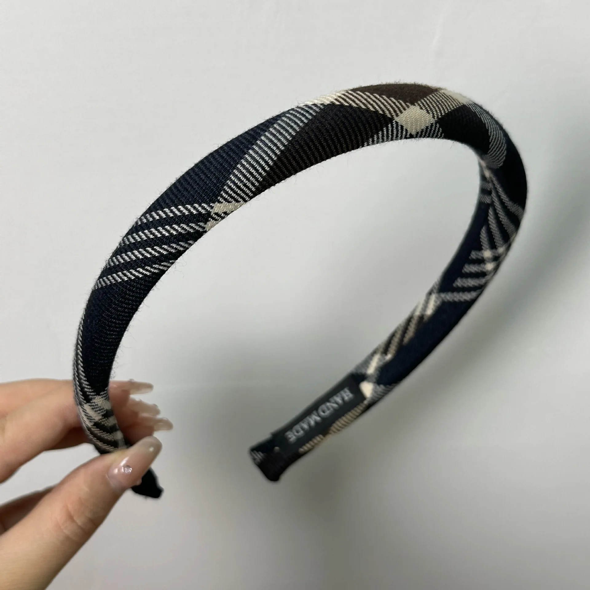 2024 Latest England Plaid Headband Women Thin Edge Hairband University High School Girls Leisure Home Hair Accessories Wholesale