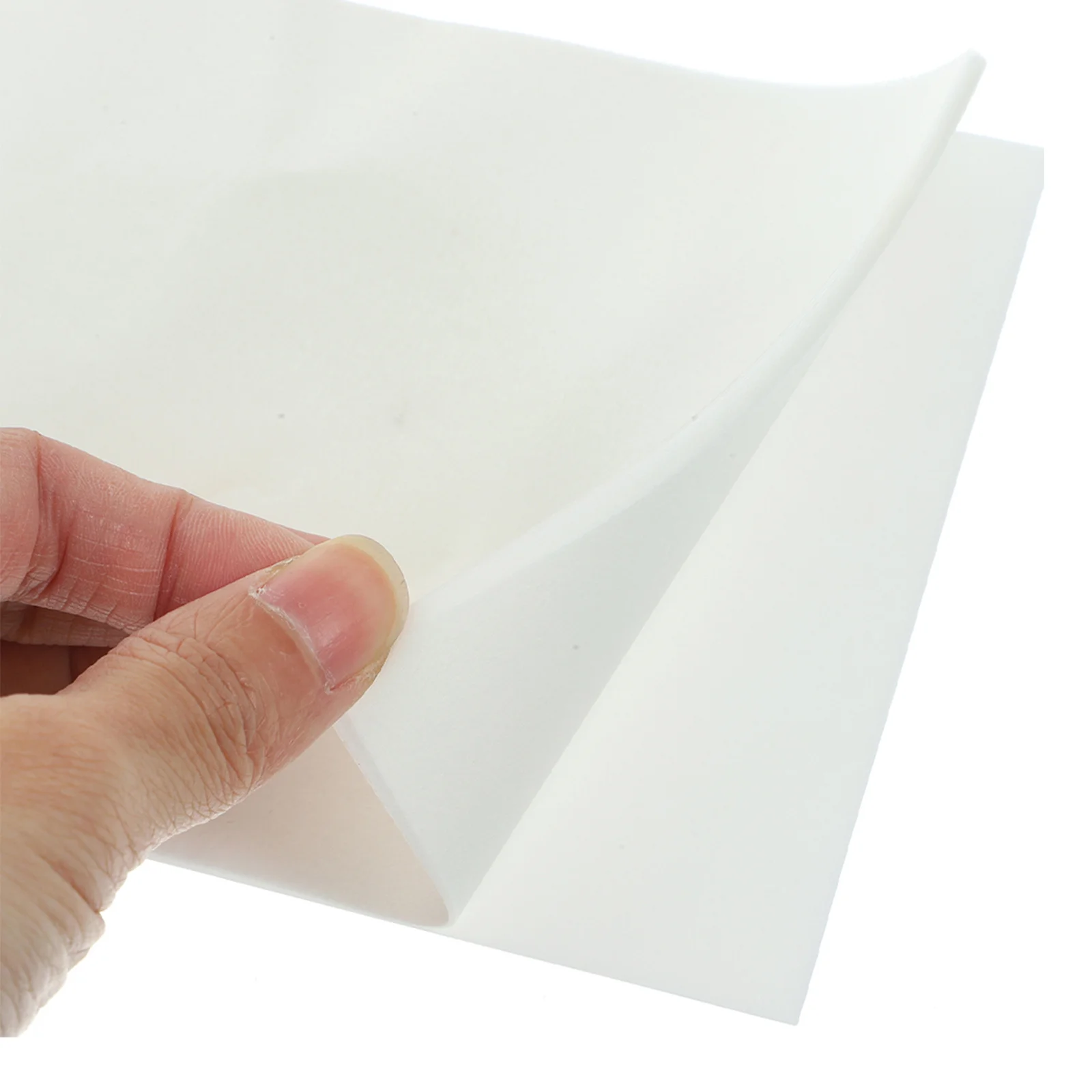 200Pcs Soft Lens Cleaning Wipes Disposable Paper Tissue for Screen Camera Glasses Microscope Electronic Wipes Sunglasses Cleaner