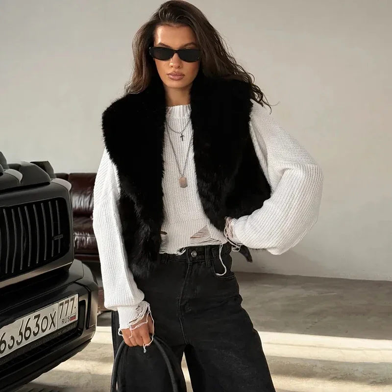 Luxury Turtleneck Faux Fur Vest Cardigan Women Loose Sleeveless Warm Furry Commuting Top Outwear Autumn Winter New