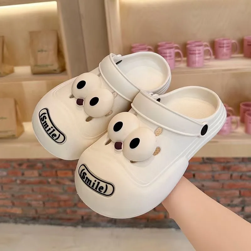 

3D Cute Big Eyes Shoe Charms for Clogs Accessories Fashion Set DIY Slide Sandals Garden Shoe Buckles Decoration Boys Girls Gifts