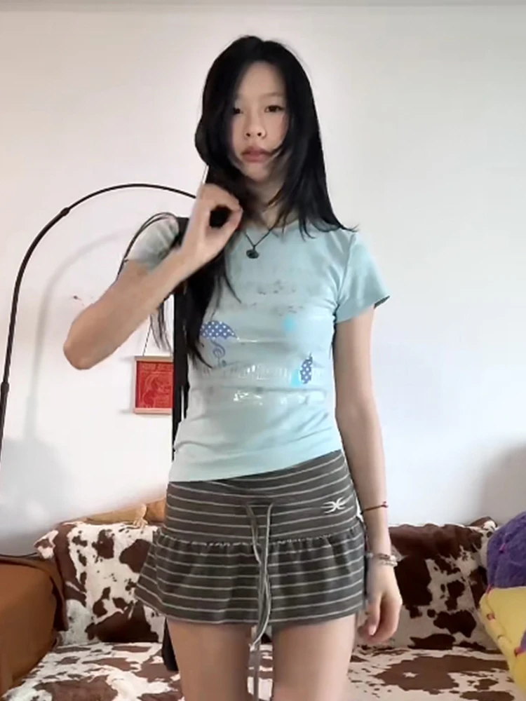 Tonngirls Y2k Aesthetic T-shirt Women Slim Print Graphic Tops Streetwear Japanese 2000s Crop Tops Short Sleeve Tshirts E-girls view 6