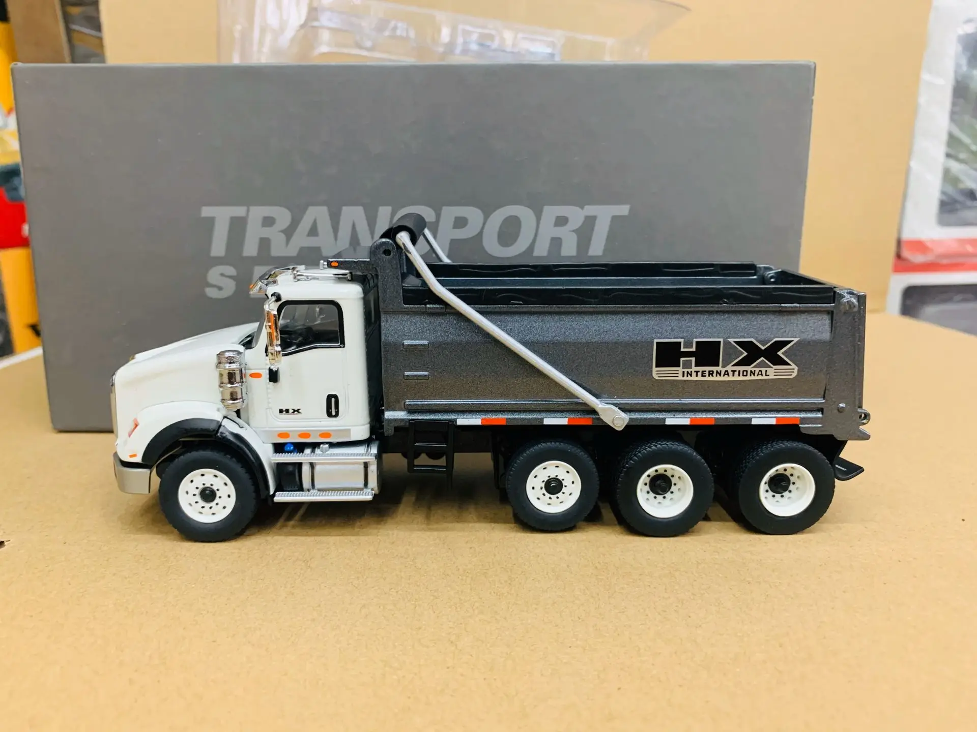 INTERNATIONAL HX620 DUMP TRUCK WHITE 1:50 SCALE DIECAST BY DIECAST MASTERS 71013