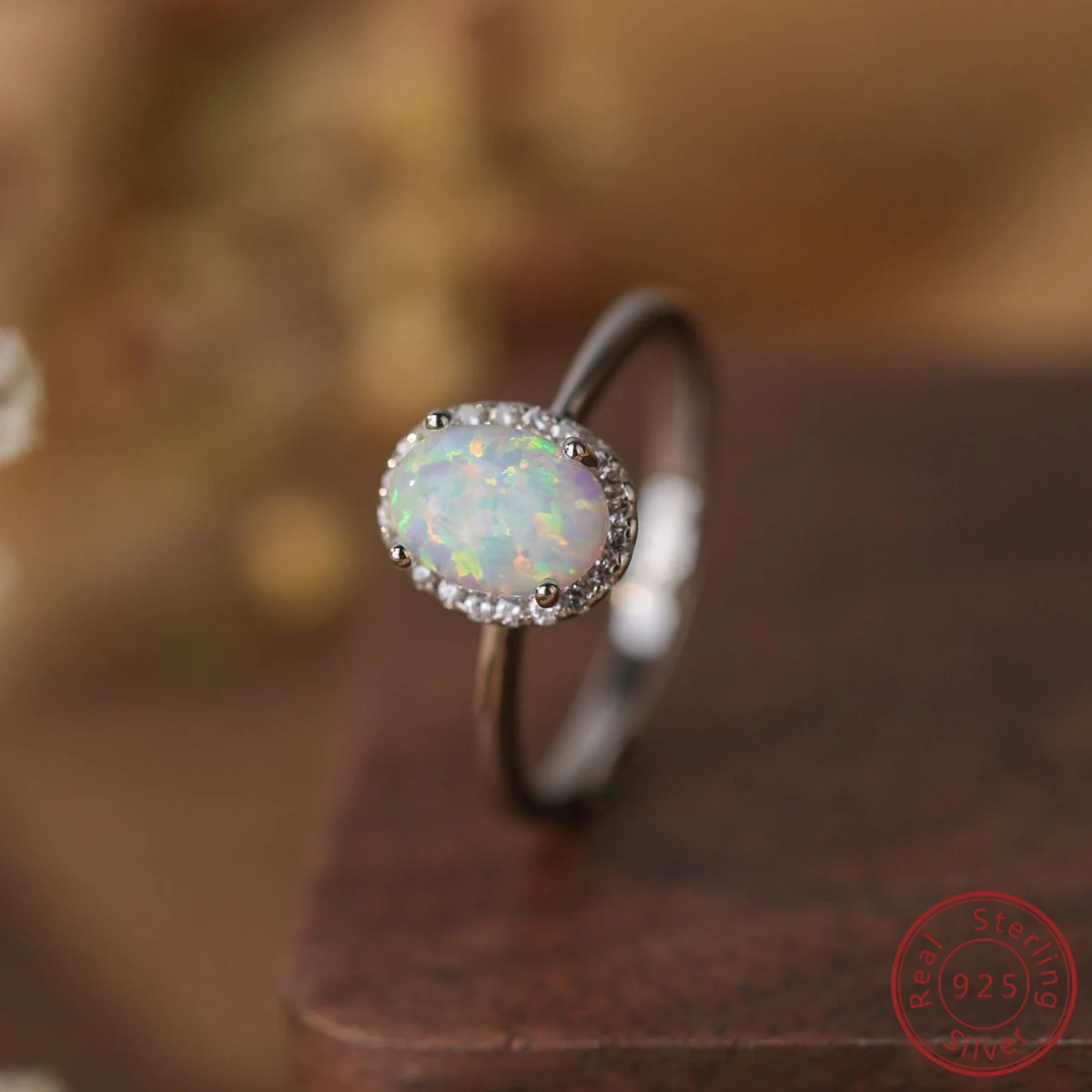 100% S925 Sterling Silver Oval Four Claw White opal Treasure Ring Fashion Personalized High Quality Engagement Ring for Women