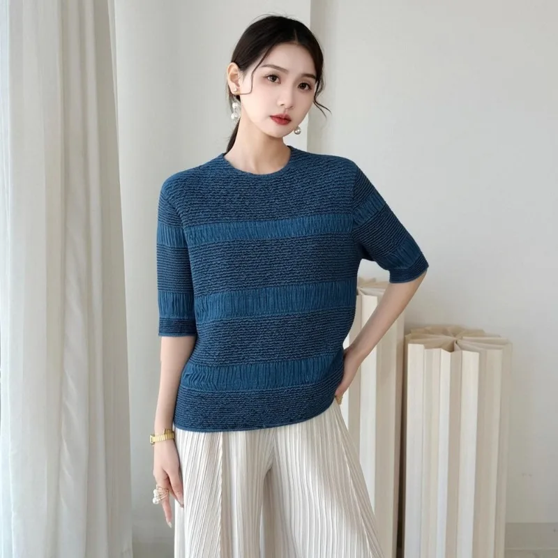 

Miyake Wave Patchwork Short Sleeve T-Shirt 2026 Summer New Simple Solid Color Elegant Commuter Women's Lightweight Stretch Top