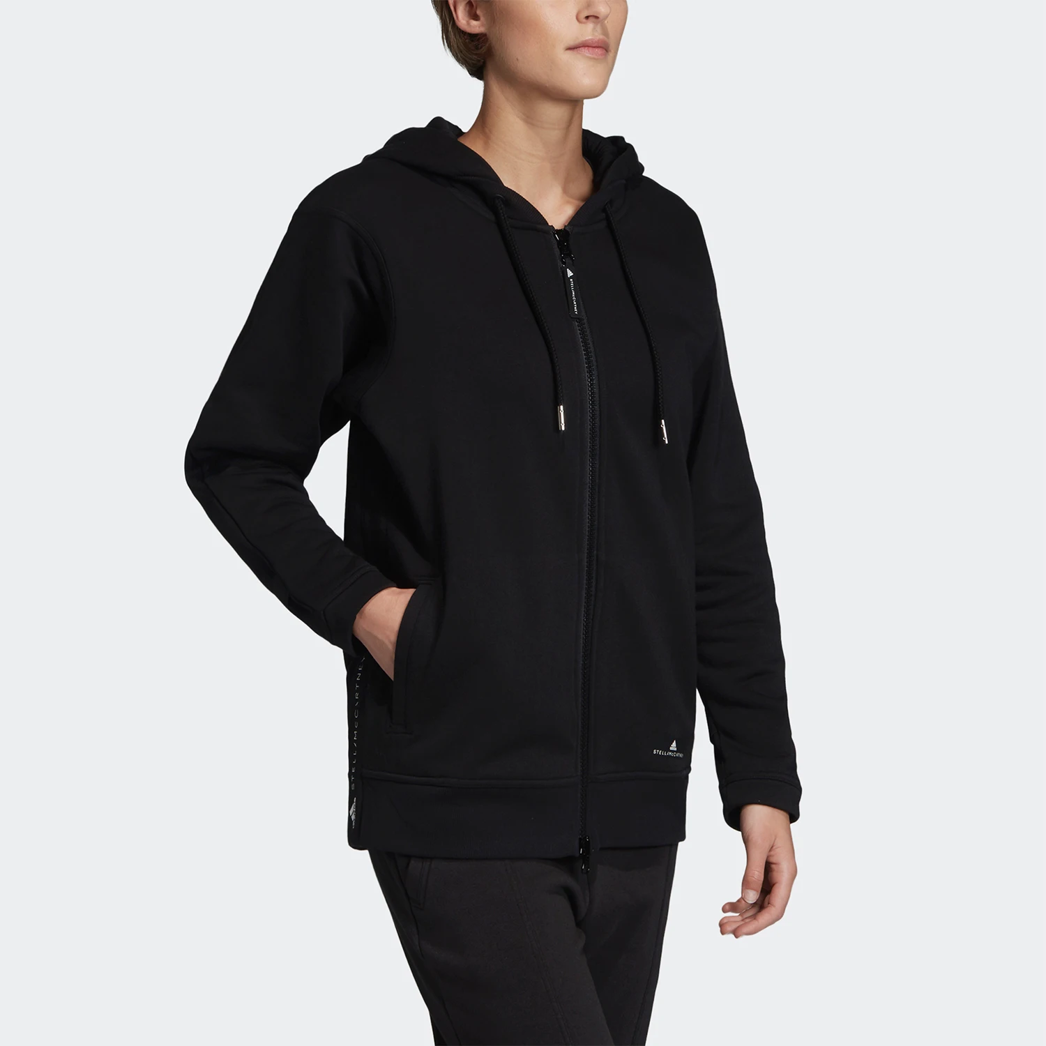 

Женская спортивная повседневная куртка Adidas Authentic ESS HOODIE EA2543