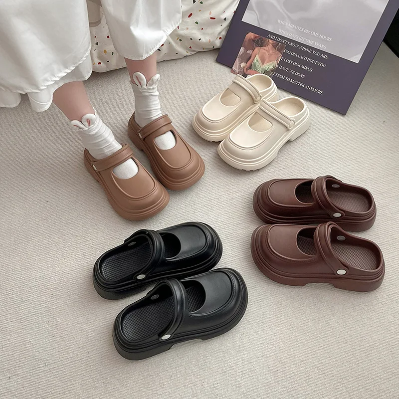 

Cartoon Soft Bottom Hole Shoes Female Summer New Baotou Comfortable Fashion Leisure Outside Wear Beach Sandals Slippers