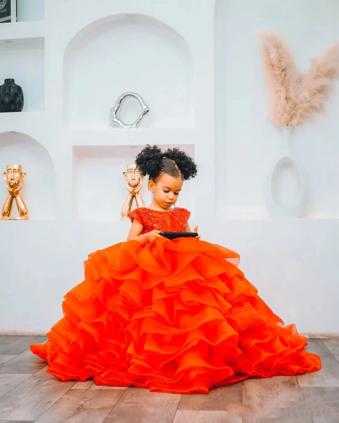 

Индивидуальные красные платья для девочек с цветочным узором, детские праздничные платья на день рождения, с круглым вырезом, аппликациями, бисером, многоярусным фатином, бальные платья принцессы/королевы