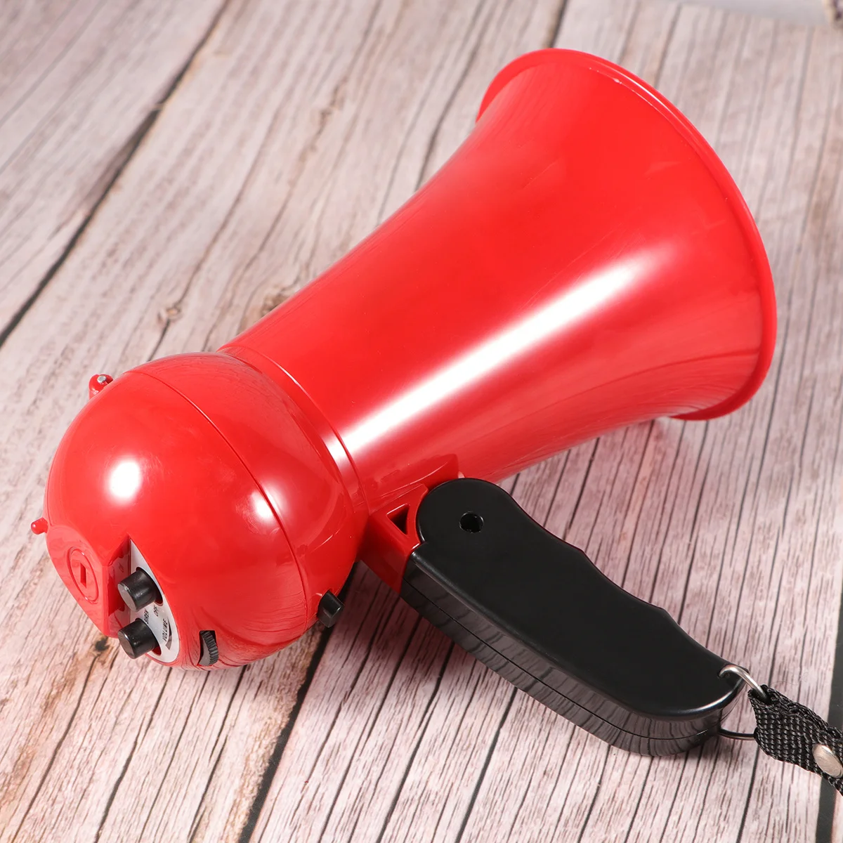 مكبر صوت شرطة مزود بمكبر صوت واضح للتحكم في مستوى الصوت للأطفال، للاستخدام في حالات الطوارئ باللون الأحمر