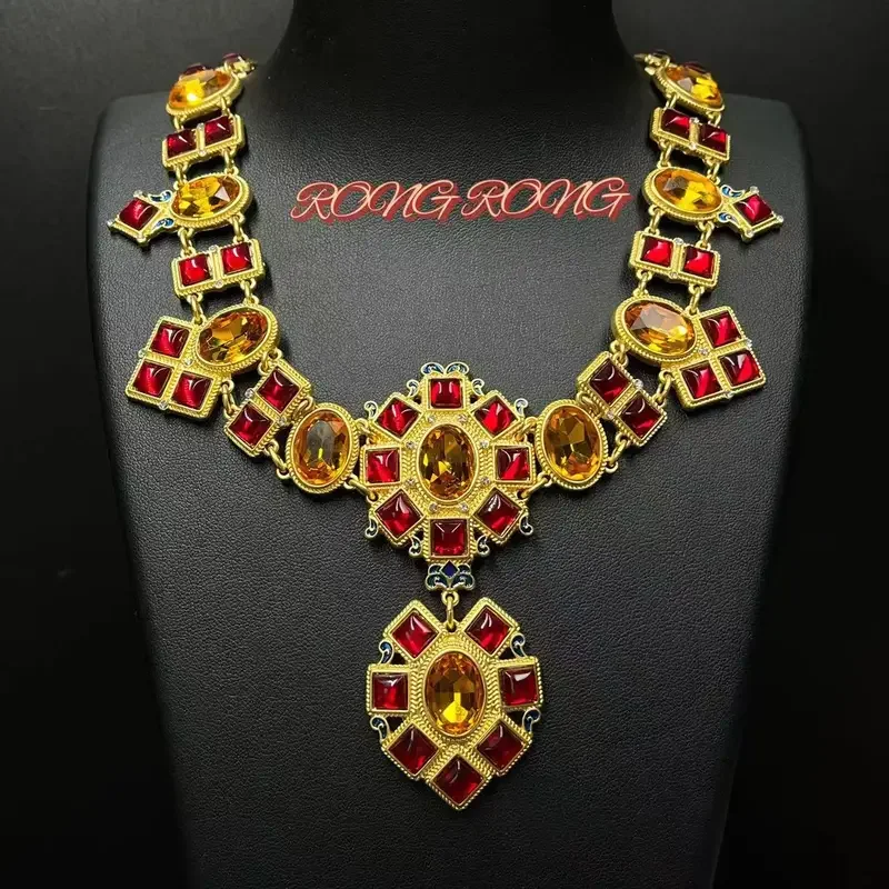 Set perhiasan mewah cahaya royal kalung anting geometris ruby alami desain niche Eropa Tengah