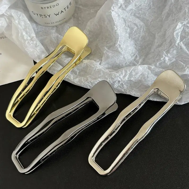 New Hollow Rectangle Hair Claw Clips Metal Duckbill Hair Clips Non-Slip Grip Hair Barrettes Geometric Hair Accessories For Daily