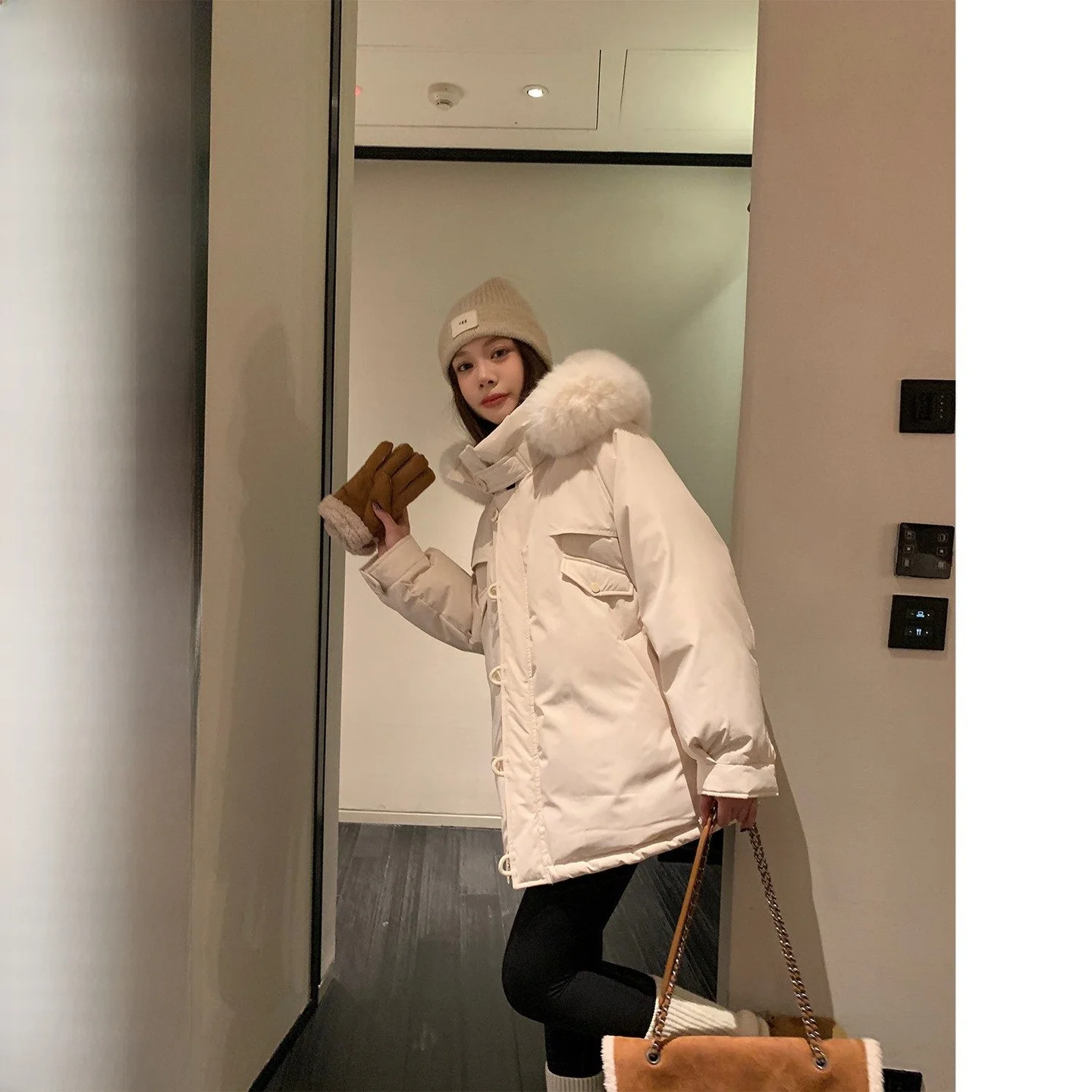 

Женская парка Banni Snow Peak с пуховым наполнителем, утепленная, с меховым воротником, зимняя, новая, белая, с наполнителем из перьев, верхняя одежда