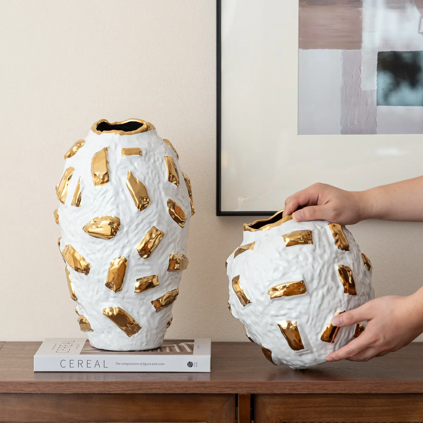 Creative Ceramic Vase Gold Block Relief Flower Vase Floral Accessories Flowerpot Ceramic Handicrafts Home Decoration Accessories