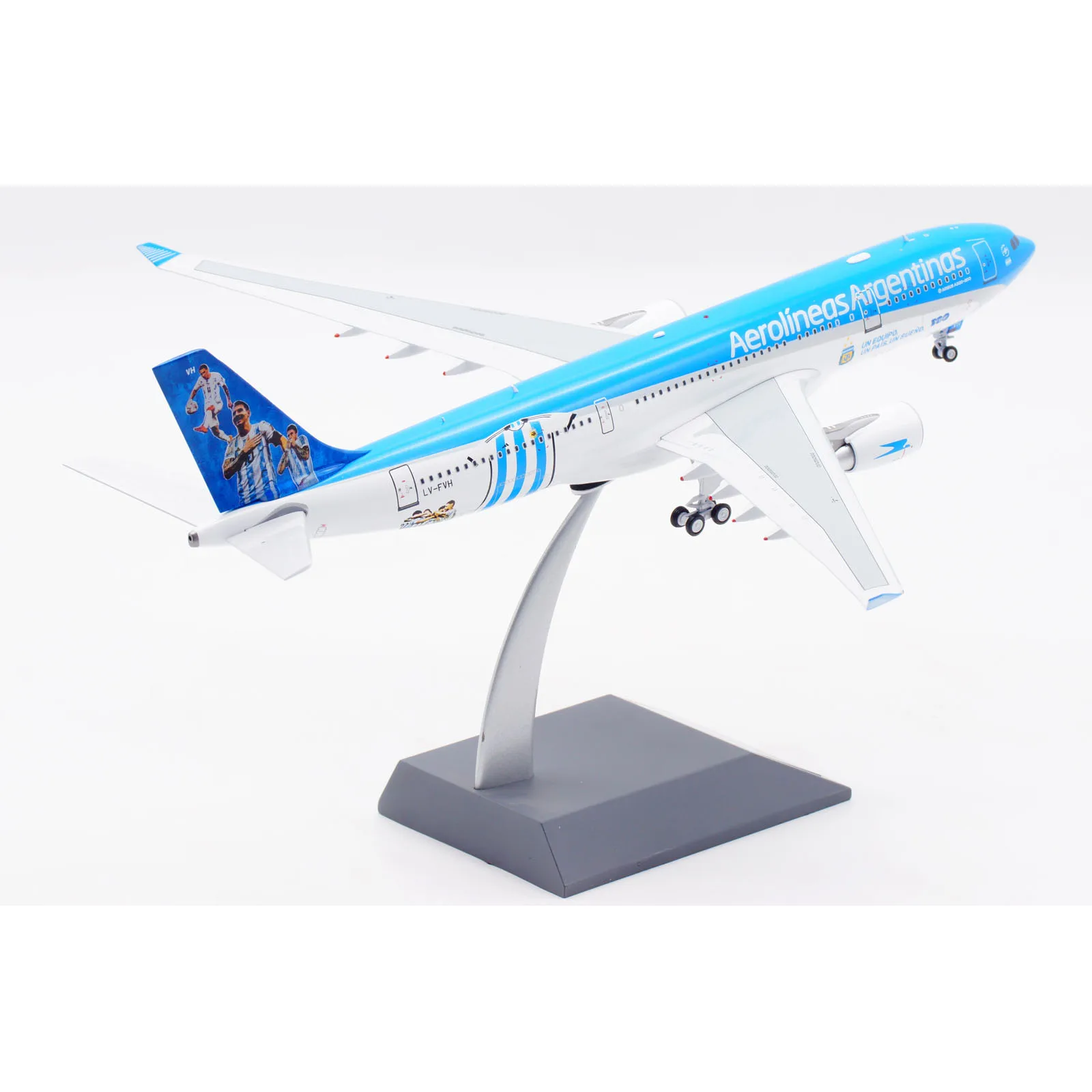 B-332-AR-WC Alloy Collectible Plane Gift B-Models 1:200 Aerolíneas Argentinas A330-200 Diecast Aircraft Jet Model LV-FVH