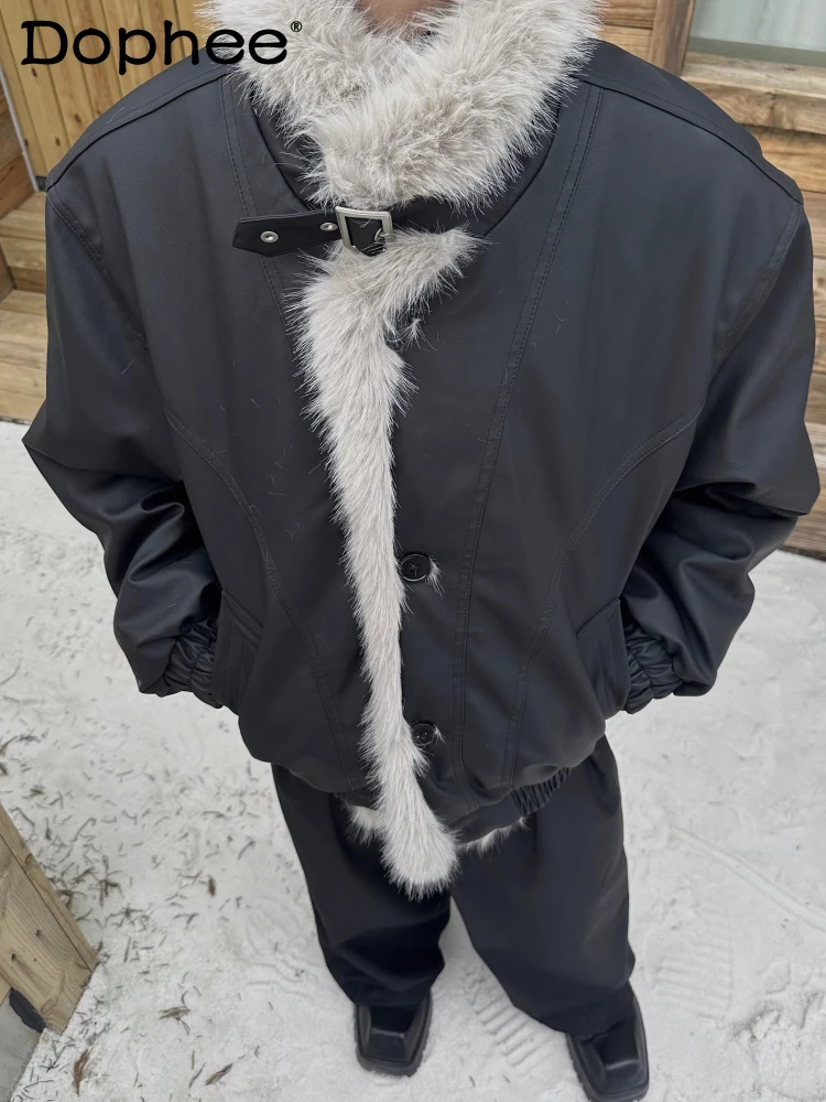 سترات باركاس دافئة بياقة من الفرو الصناعي للرجال لخريف وشتاء 2025 معاطف جديدة راقية بلون سادة ملابس علوية متعددة الاستخدامات بأكمام طويلة