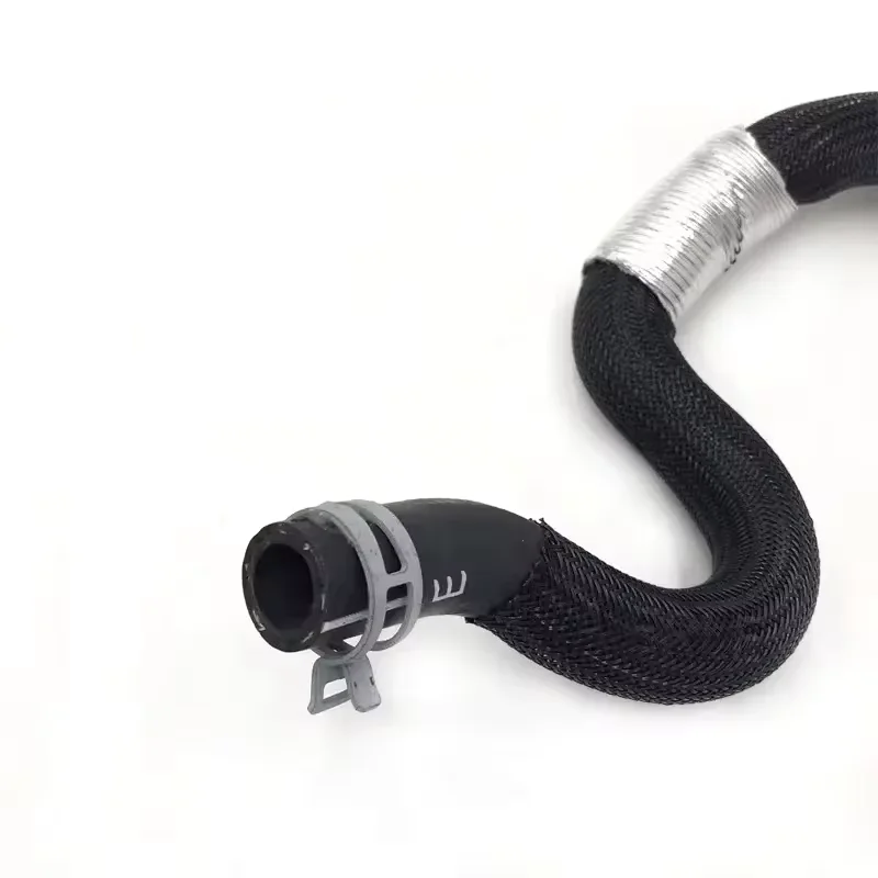 Expansion tank hose LR000933 suitable for Land Rover Range Rover car spare parts