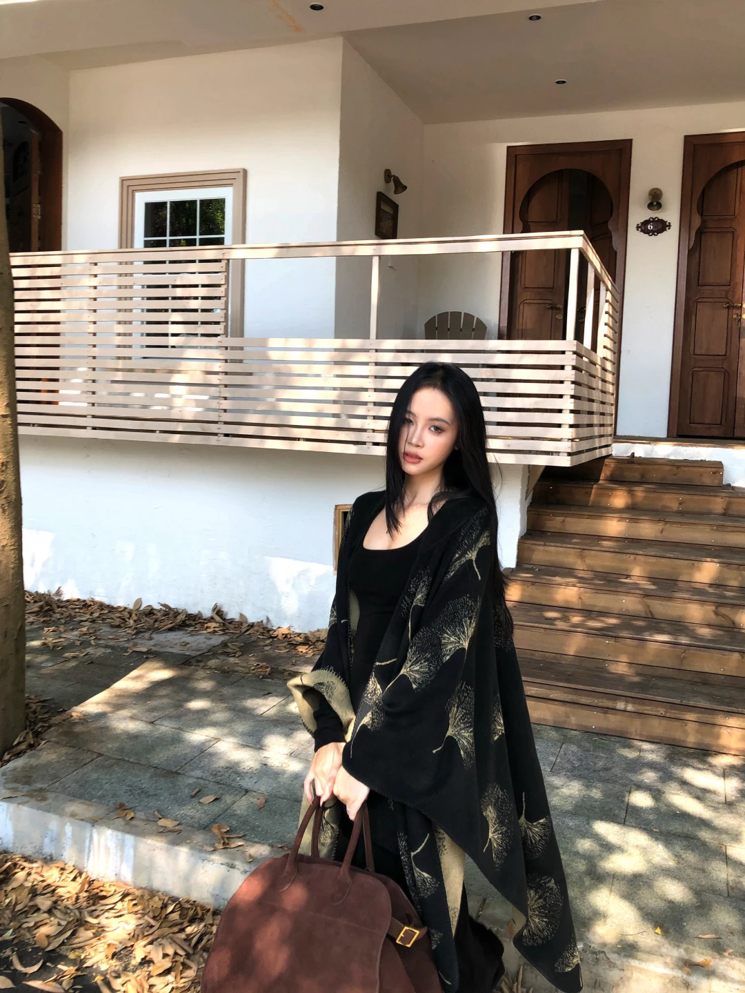 

Женский вязаный свитер-накидка с открытыми плечами, повседневный зимний комплект из двух предметов: черное платье и длинное платье, модный ансамбль