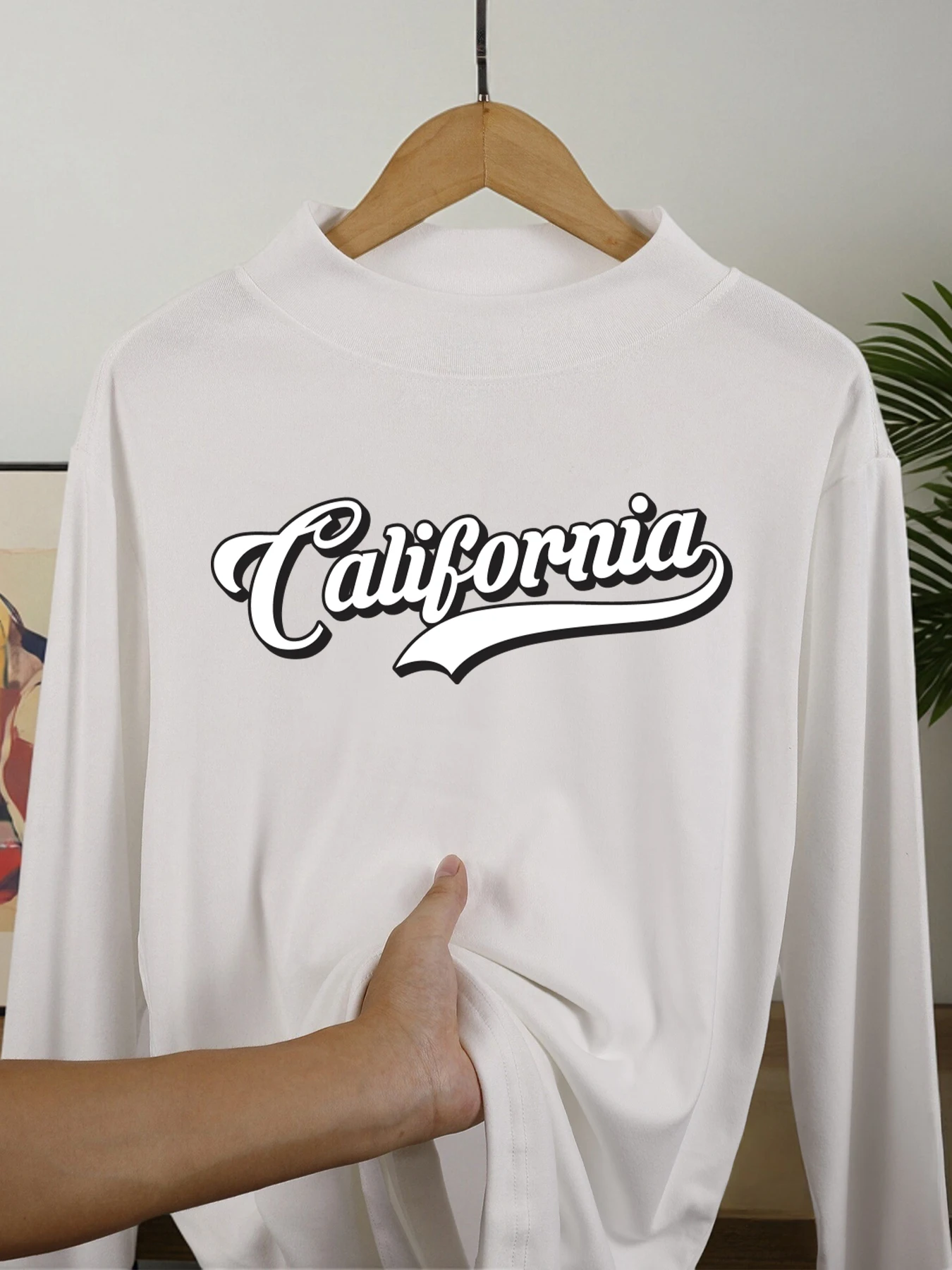 Camisa de manga larga con estampado de letras artísticas de California para hombre, camisas informales a la moda, partes superiores nuevas de otoño, ropa cálida de cuello medio alto para hombre