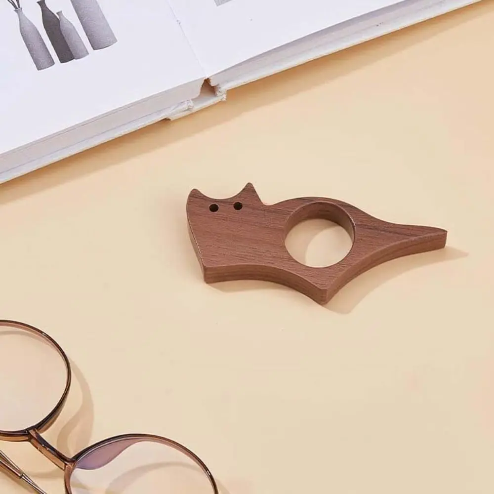 Picture 3: Anti-Slip Wooden Thumb Bookmark Cat Shape Pet Design Book Page Holder Dog Shape Handmade Reading Thumb Tools School Supplies