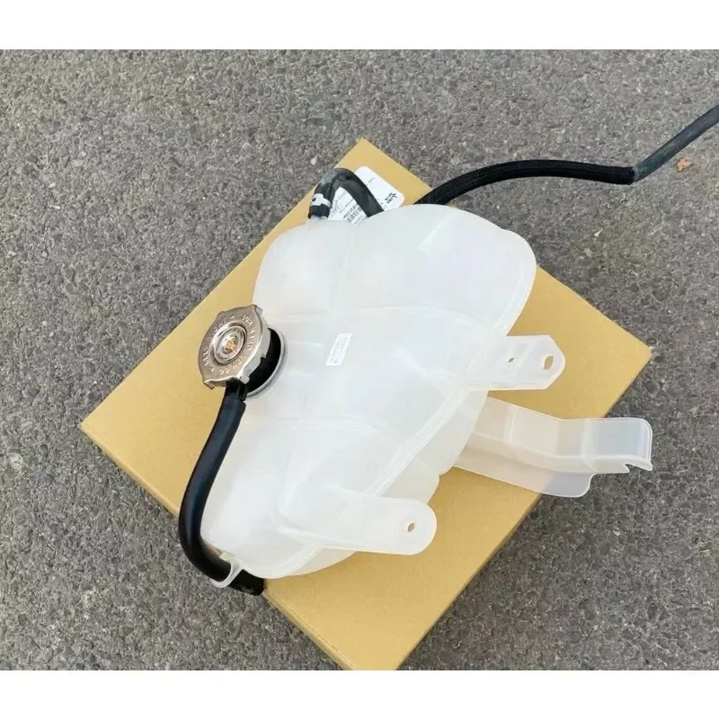 Brand New Coolant Expansion Regulator Tank Fit For Jeep Grand Cherokee 55037999AI