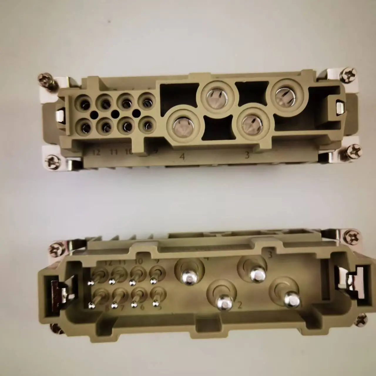 Heavy-Duty Connecto…