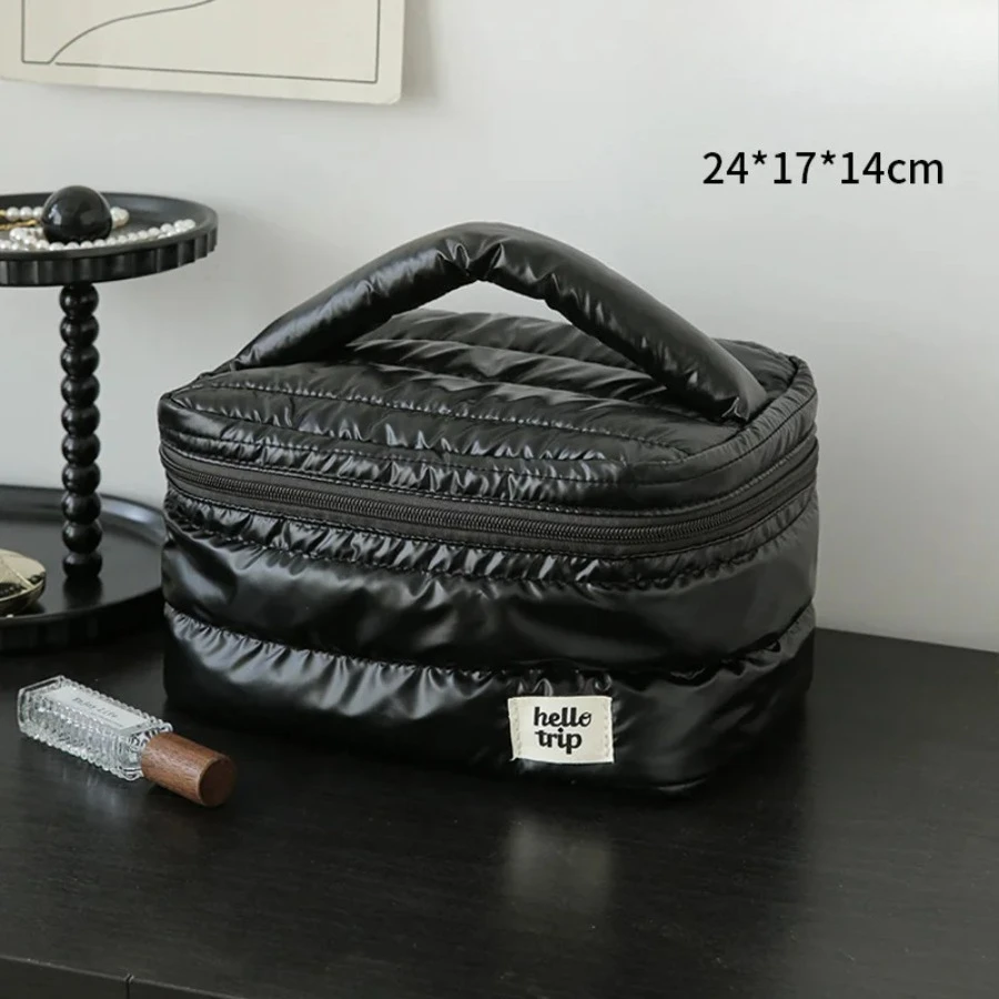 

New fashion texture handheld cosmetic bag simple daily high-end large-capacity easy travel portable makeup wash storage bag
