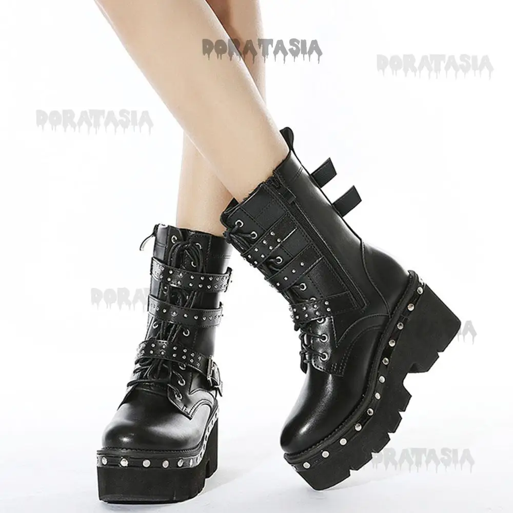 

New Metal Rivet Punk High Heeled Women Boots Comfy Y2k Thick Bottom Platform Motorcycle Boots Goth Spice Girl Cool Short Boots