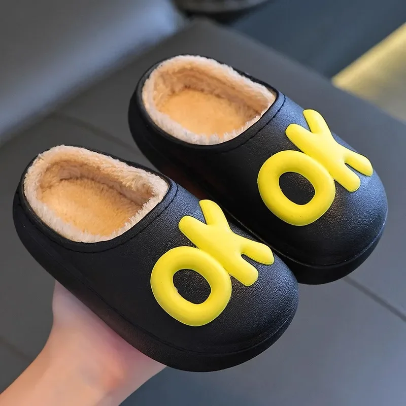 

Baby Wearing Waterproof Boys' Woolen Shoes Winter 2025 New Girls' Cotton Slippers Children's Style Girls' Parent-child