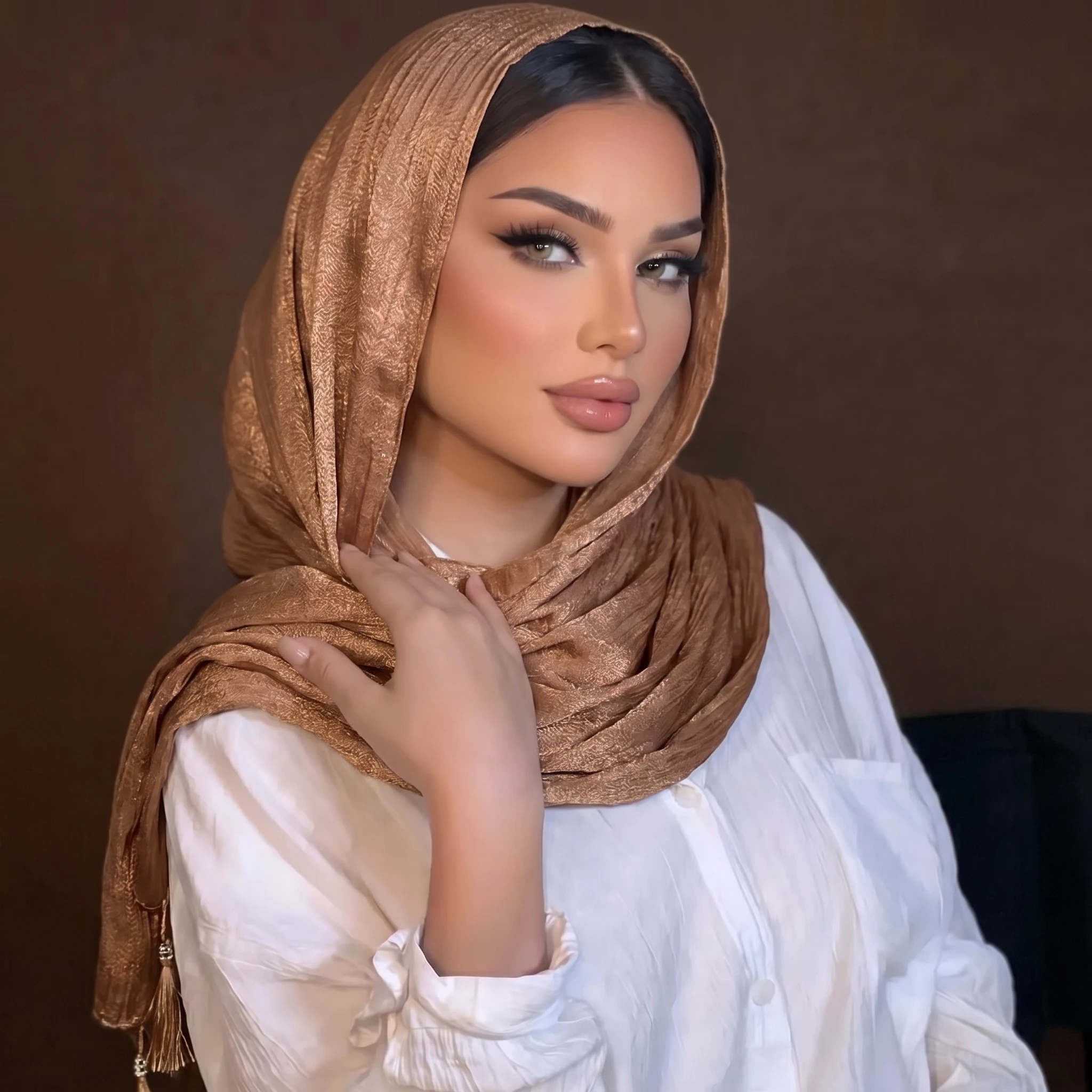 Luxury Metallic Shimmer Hijab For Women Tassel Decor Gloss Surface Muslim Headscarf Soft Flowy Shawl Elegant Islamic Modest