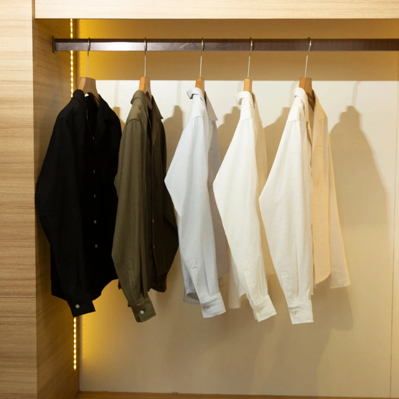 고급 일본산 매트 린넨 질감 3D 재단 캐주얼 셔츠 피부 친화적 클래식 슬림 긴팔 버튼업