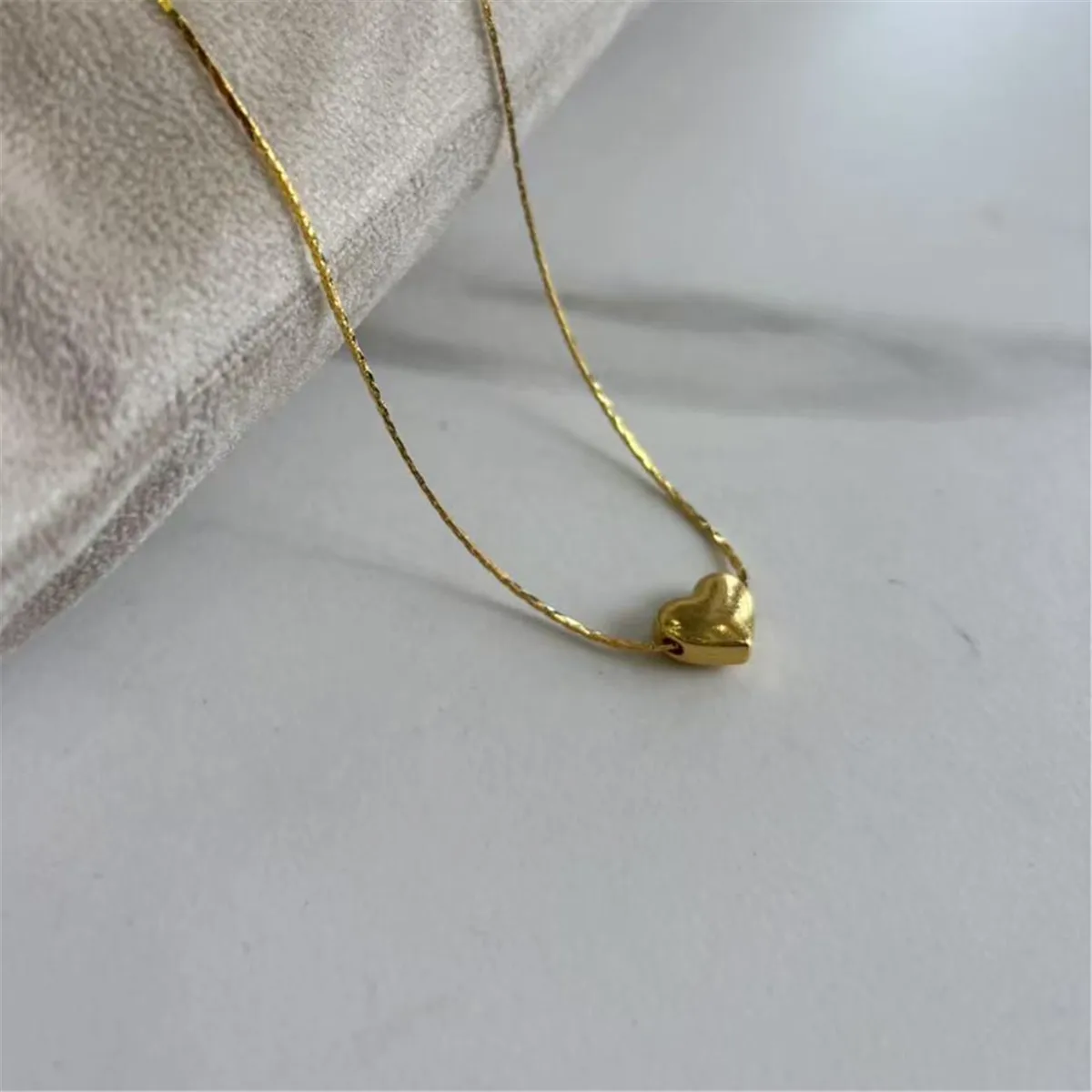 

Gold-plated Mini Temperament Heart Pendant Chain Necklace for Women Girl Titanium steel Jewelry Waterproof Party Gift