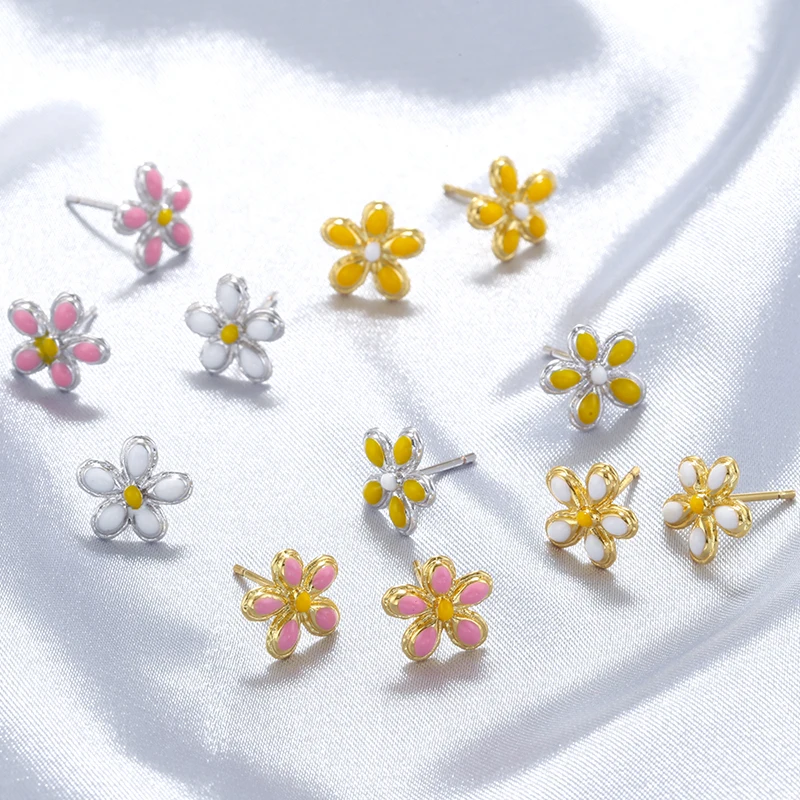 ZHUKOU Enamel Dripping Oil Cute Sweet Daisy Earrings Women's Jewelry Fashion Metal Brass Material Accessories：VE1600