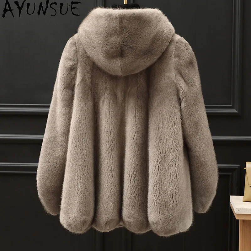 معاطف شتوية من AYUNSUE للنساء معاطف من الفرو الطبيعي وصلت حديثًا ملابس خارجية قصيرة بقلنسوة على الطراز الكوري للمرأة Fourrure #2