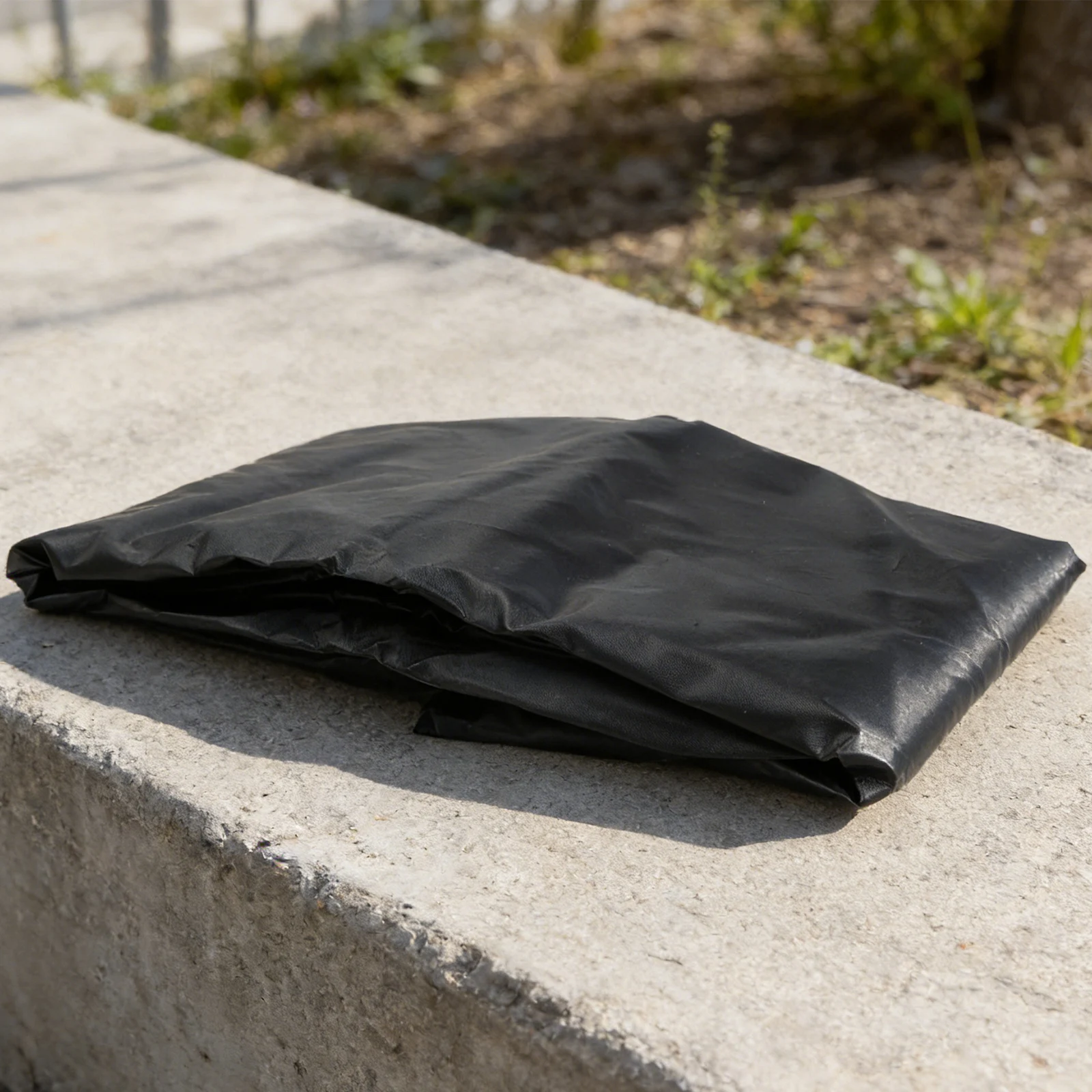 

210D Oxford Fabric Dust Cover for Chiminea Waterproof Outdoor Fire Cover with Drawstring Closure and Handy Storage Bag