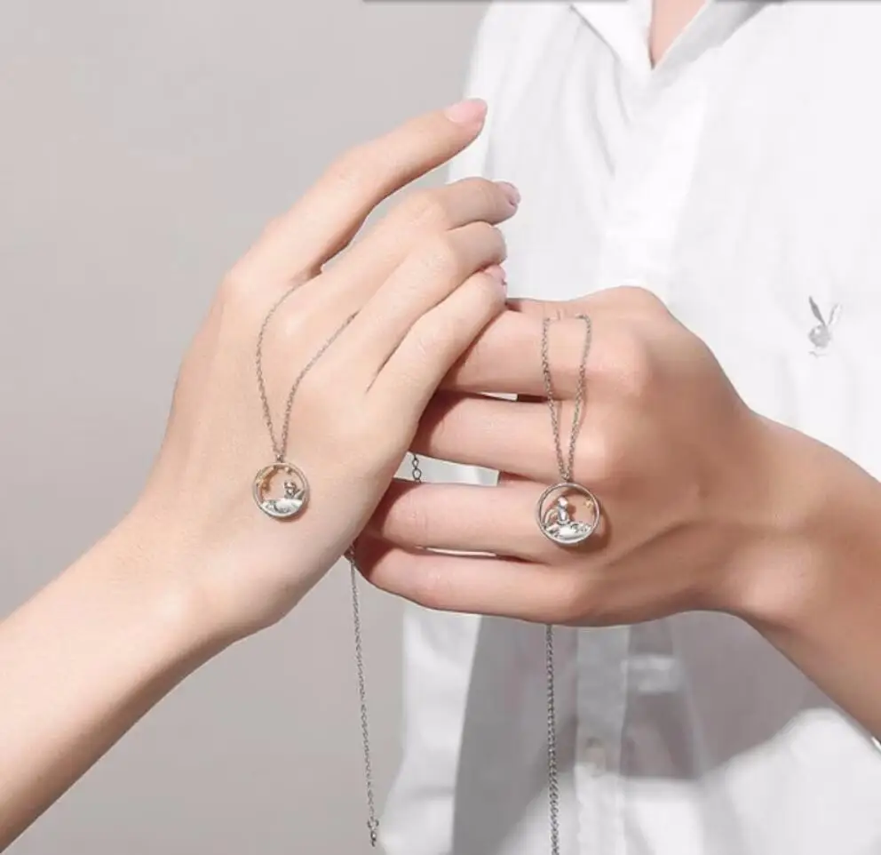 

1 шт. Модное европейское и американское ожерелье с изображением Маленького принца и Маленькой лисички, мультяшный ажурный круглый кулон F1906