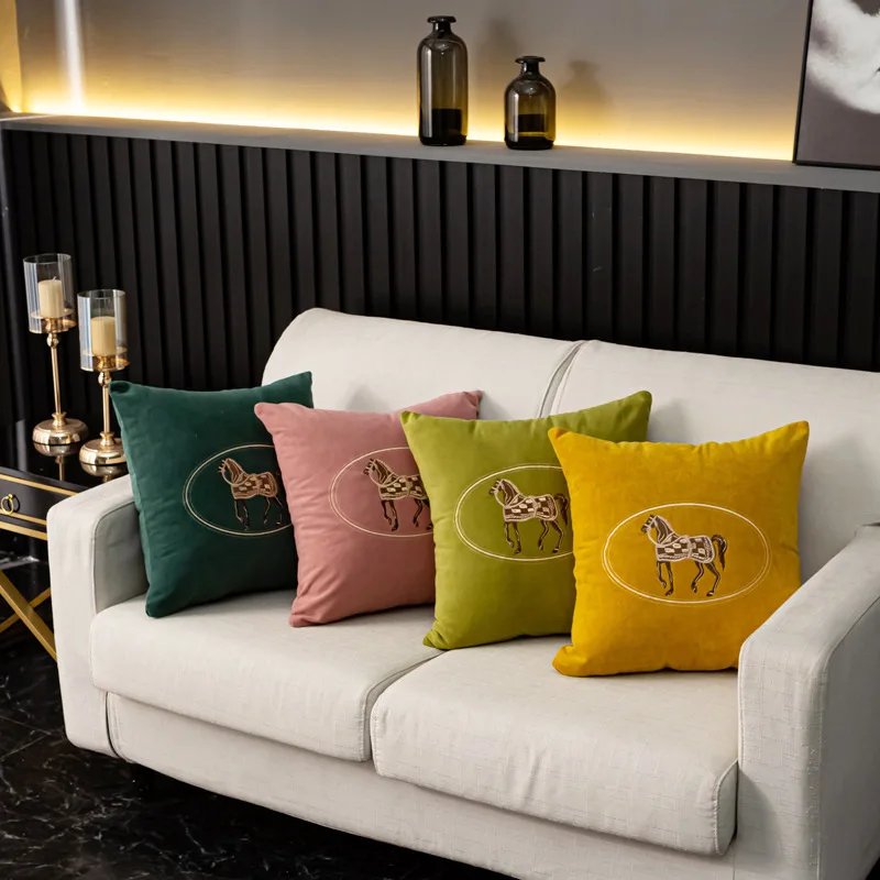 2025 New Elegant Velvet Throw Embroidery Pillow Cover Exquisite Embroidered Horse Motif Perfect for Sofa Home Decor Pillow Case