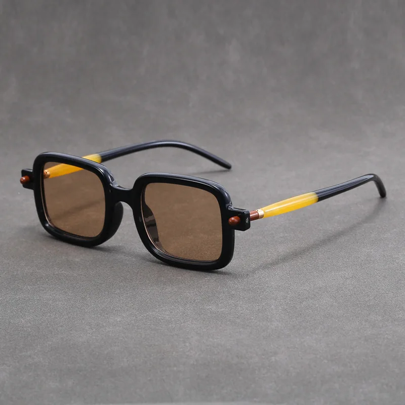 lunettes-de-soleil-a-la-mode-modele-de-celebrite-d'internet-lunettes-de-soleil-carrees-tendance-haut-sens