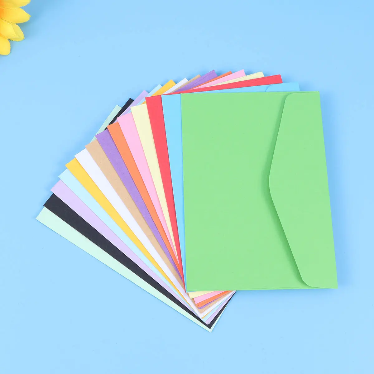

100Pcs Mini Envelopes Blank Natural Paper Flap Envelopes for Gift Cards Wedding Placeholders Name Business Cards Thank You Notes