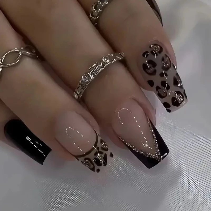 24Pcs Press-On Nails Autumn/Winter French Leopard Print Medium-Length Tapered Nails Perfect Gift for Women and Friends