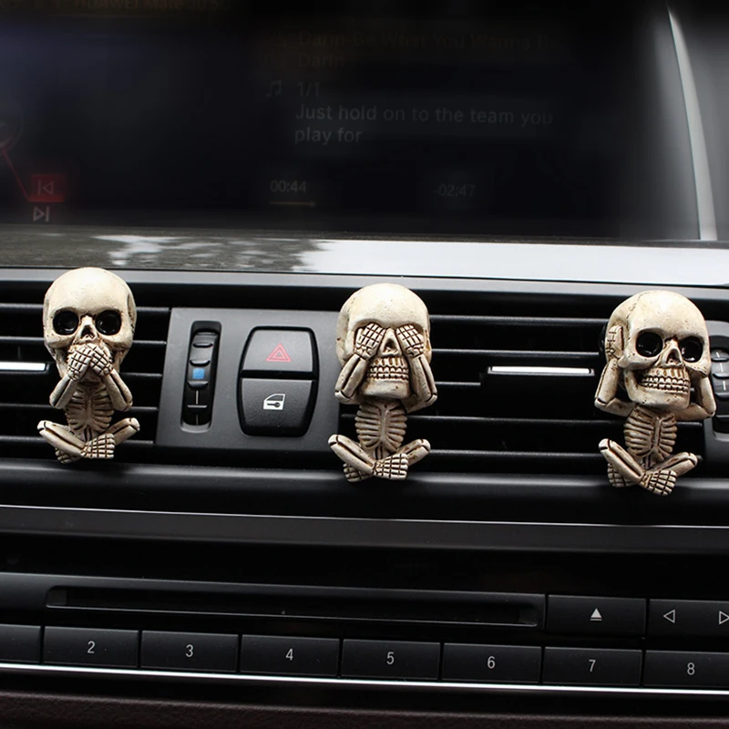 3pc Ghost Head Car Vent Clip Halloween Pendant Ornaments Decor Car Air Vent Clip cool Skull Air Outlet Freshener Perfume Clip