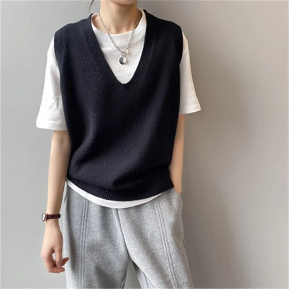 Korean Oversized Cashmere Women Vest Sweater Fashion Knitted Sweater Female Waistcoat Chic Sweater Tops Women Clothes Outfits