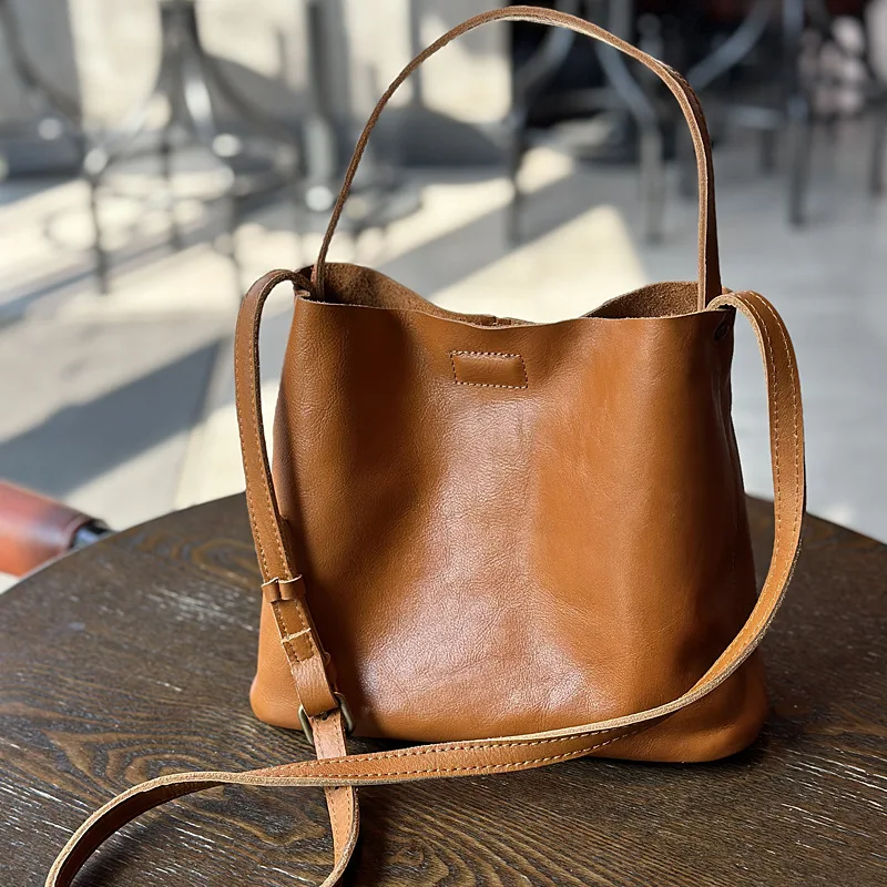 

2025 New Genuine Leather Simple Bucket Shoulder Bags Vintage Large Capacity Cowhide Solid Color Women Handbag