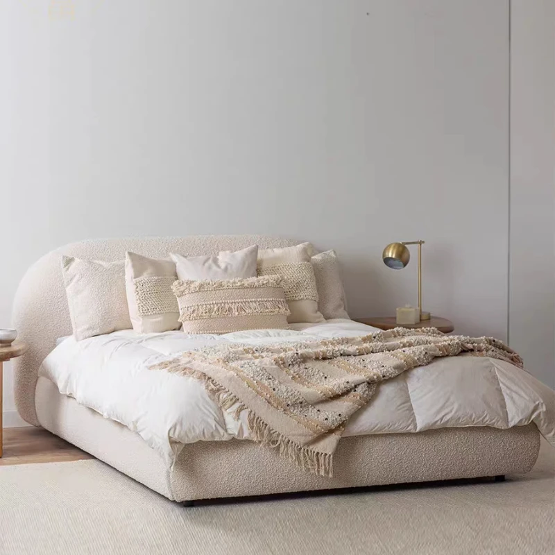 

Легкая роскошная тканевая кровать в итальянском стиле для главной спальни, современная скандинавская шерстяная двуспальная кровать кремового цвета, минималистичная мебель для спальни Cama